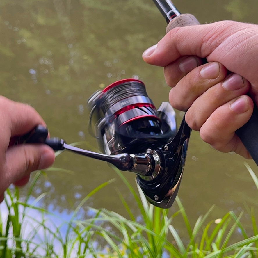 Naviják na přívlač: rady, jak vybrat správný naviják