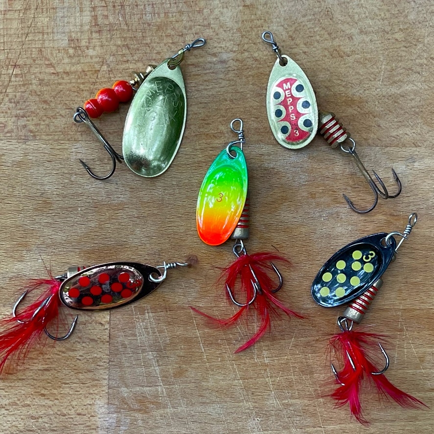 Rotační třpytky na přívlač: jak chytat na „rotačky“