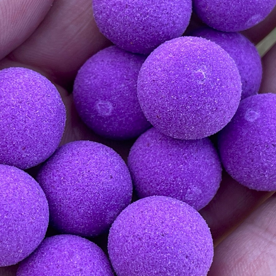 Boilies na největší kapry: neodolatelná vůně švestek