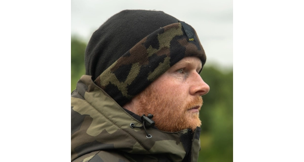 AVID - Čepice Black and Camo Beanie