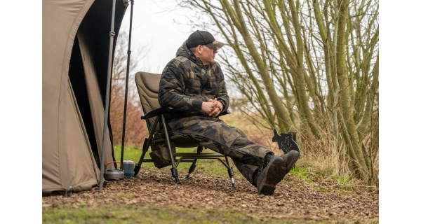 AVID - Křeslo Revolve Armchair Standard