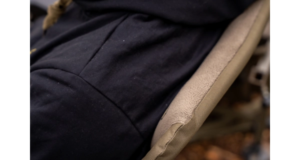 AVID - Křeslo Revolve Armchair Standard