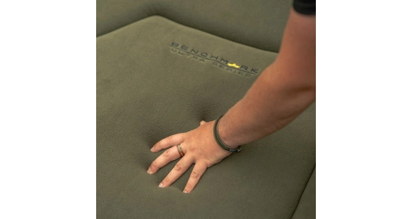 AVID - Lehátko Benchmark Ultra Standard Bed