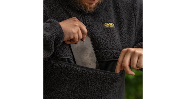 AVID - Mikina Sherpa Pullover vel. M