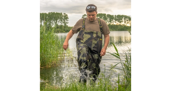 AVID - Prsačky Distortion Camo Chest Waders vel. 44