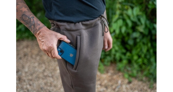 AVID - Tepláky Compound Joggers Brown vel. L