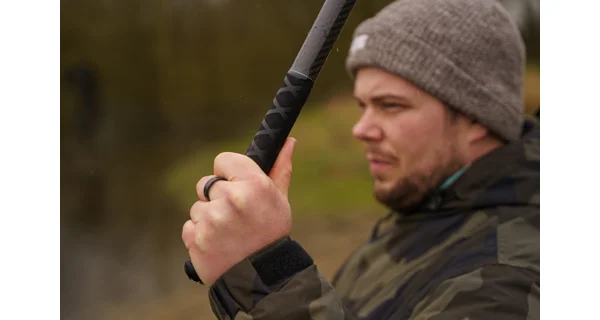 AVID - Vrhačka Kobra Extremity Throwing Stick 24 mm
