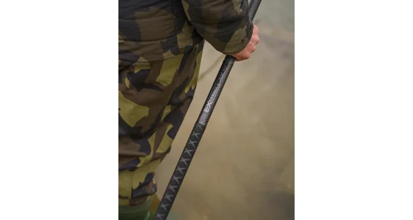 AVID - Vrhačka Kobra Extremity XR Throwing Stick 24 mm