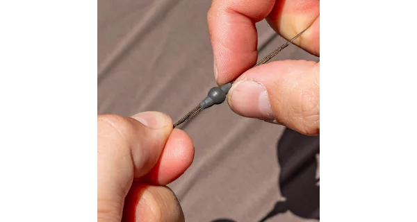 AVID - Zarážky Outline Tungsten Leader Heli Beads