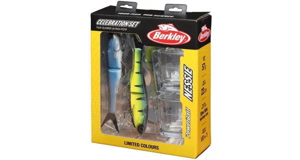 BERKLEY - Dárkový set gumových nástrah a panáků Powerbait Celebration Set Nessie 22 cm 57 g Limited Edition