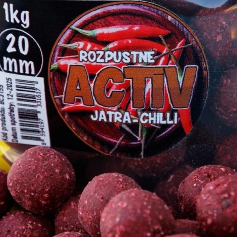 BLACK CARP - Boilies Activ 20 mm 5 kg Játra Chilli