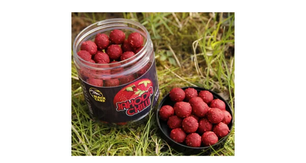BLACK CARP - Nástraha Wafters 14 mm 130 g Jahoda Chilli