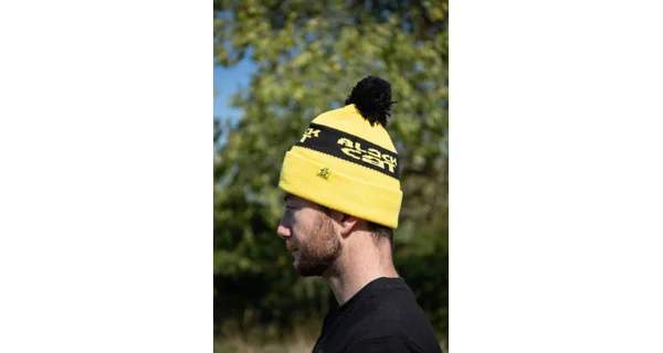 BLACK CAT - Čepice Yellow Bobble Hat