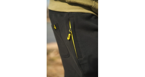 BLACK CAT - Kraťasy Black Jogger Shorts vel. XL