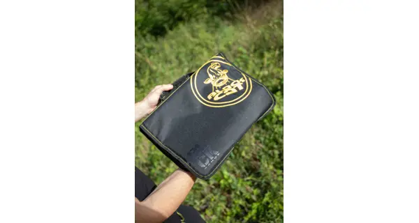 BLACK CAT - Pouzdro na návazce Rig Wallet