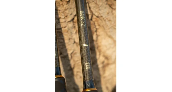 BLACK CAT - Prut Battle Cat Elite Bank 2,8 m 180-300 g 2 díly
