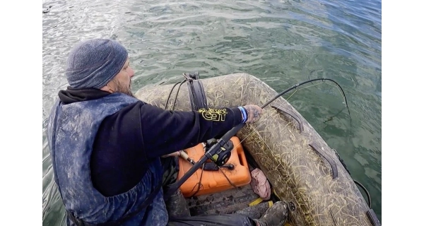 BLACK CAT - Prut Blade 300 3 m 40 lb 2 díly