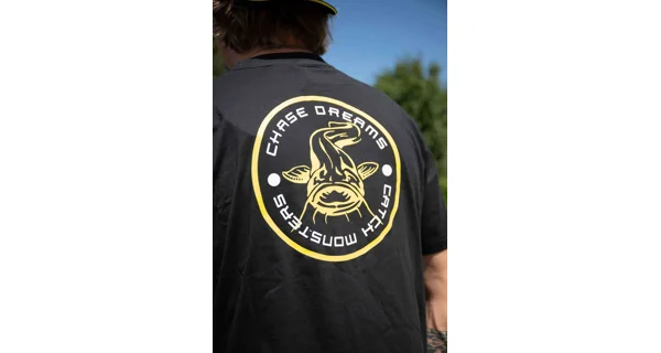BLACK CAT - Tričko Chase Dreams Black Tee vel. 2XL