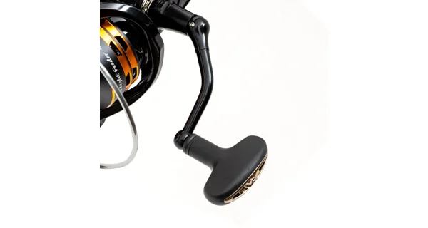CARP EXPERT - Naviják Black Shadow Light Feeder 4000