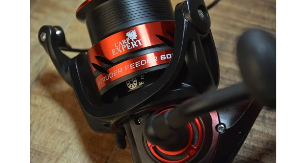 CARP EXPERT - Naviják Intruder Feeder 6000