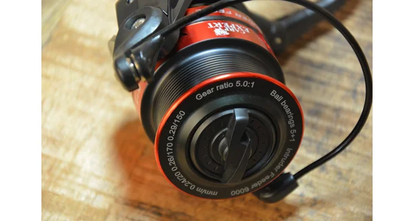 CARP EXPERT - Naviják Intruder Feeder 6000