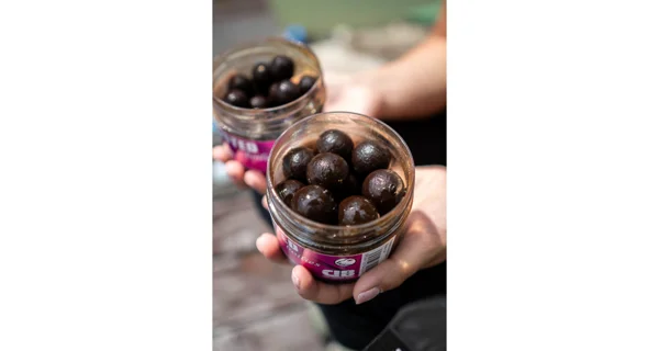 CARP INFERNO - Boosted Boilies 24 mm 300 ml Chaos