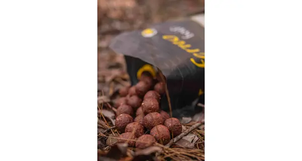 CARP INFERNO - Rozpustné boilies Hot Line 20 mm 1 kg Xtazi
