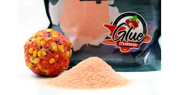 CARP OLD SCHOOL - Lepidlo na zrna 1 kg Strawberry