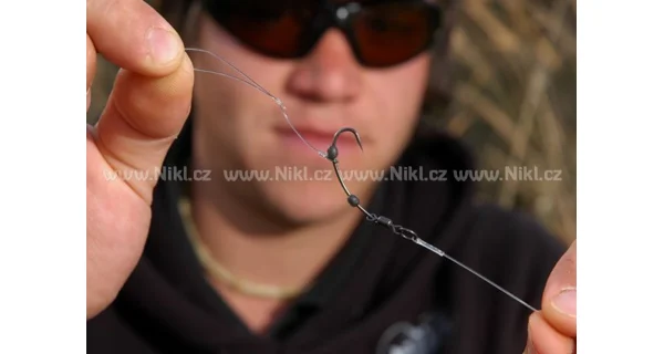 CARP'R'US - Návazec 360° Stiff Link Oval Ring & 360° Swivel 16,5 cm 50 lb 2 ks