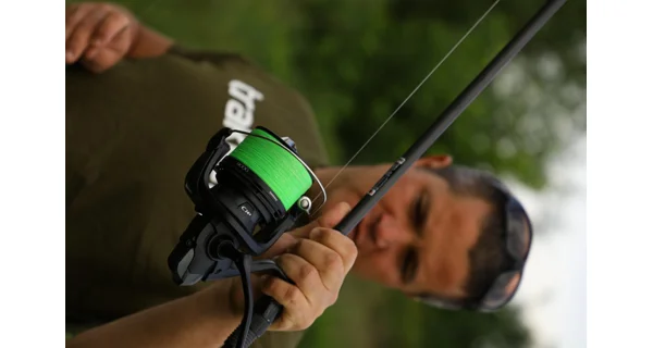 CARP'R'US - Vlasec Total Crossline Cast Green 0,35 mm 1200 m 9,1 kg