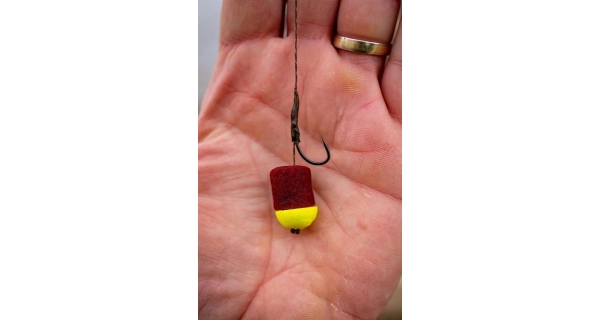 CHYTIL - Chytací pelety 14 mm 250 g Višeň Smetana