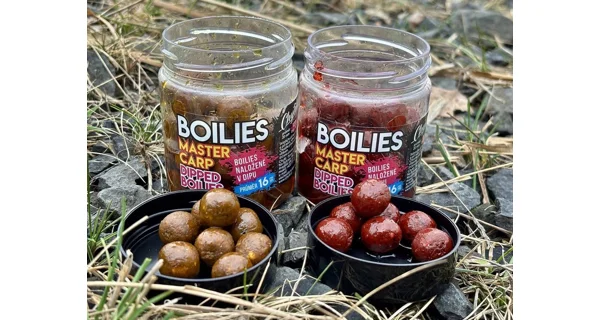 CHYTIL - Dipované boilies Master Carp 20 mm 120 g Halibut