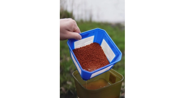 CHYTIL - Pelety Method Feeder 2 mm 750 g Česnek