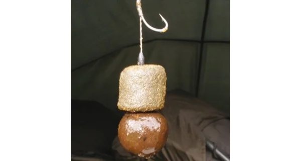 CHYTIL - Pelety s dírou 14 mm 1 kg Halibut