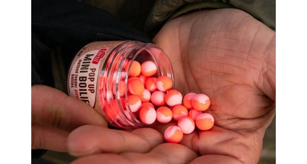 CHYTIL - Pop Up Mini Boilies 10 mm 15 g  Ananas