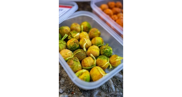 CHYTIL - Rohlíkový boilies Maxi 20 mm 60 g Med