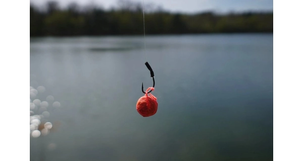 CHYTIL - Rohlíkový boilies Maxi Fluo 20 mm 65 g Vanilka