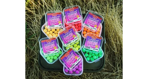 CHYTIL - Rohlíkový boilies na EKO trnu Fluo 14 mm 35 g Česnek