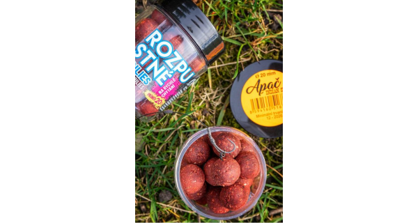 CHYTIL - Rozpustné boilies 20 mm 120 g Famózní švestka