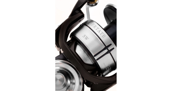DAIWA - Naviják 21 Certate SW 8000-H