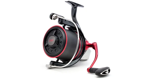 DAIWA - Naviják 26 Tournament Basia Serf 45 SCW QD