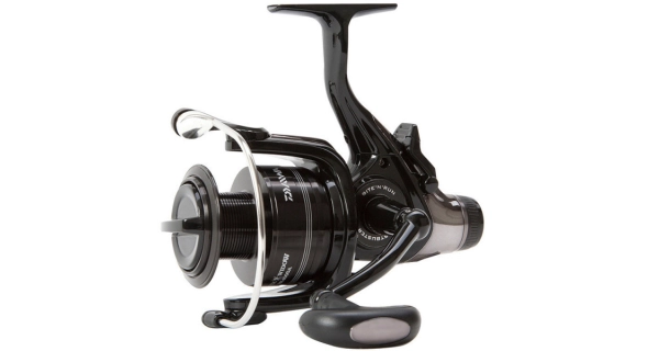DAIWA - Naviják Black Widow BR 4000 A