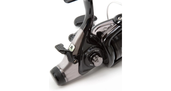 DAIWA - Naviják Black Widow BR 4000 A
