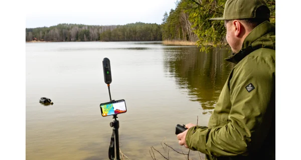 DEEPER - Zesilovač signálu Range Extender a držák na telefon