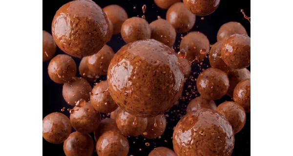 DELPHIN - Boilies v dipu BreaX PassionKRILL Krill Mango 24 mm 200 ml