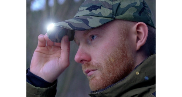 DELPHIN - Kšiltovka LED OutLINE Camo