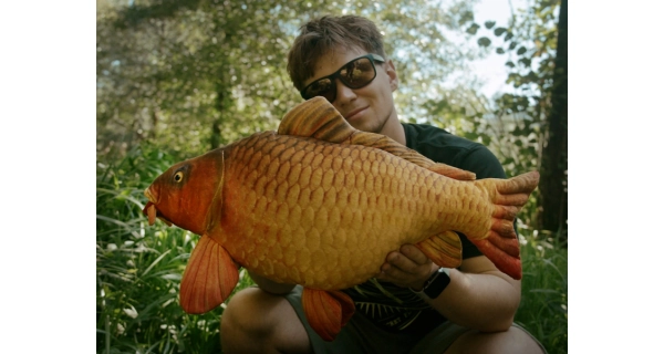 DELPHIN - Plyšový kapr Carpy 60 cm