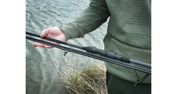 DELPHIN - Prut CorsaBLACK NERO 3,6 m 3 lb 2 díly