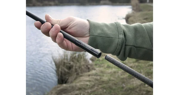 DELPHIN - Prut CorsaBLACK NERO 3,8 m 3,5 lb 2 díly