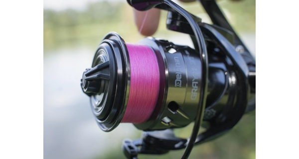 DELPHIN - Splétaná Šňůra Troutera NX 0,085 mm 3,4 kg 135 m Růžová